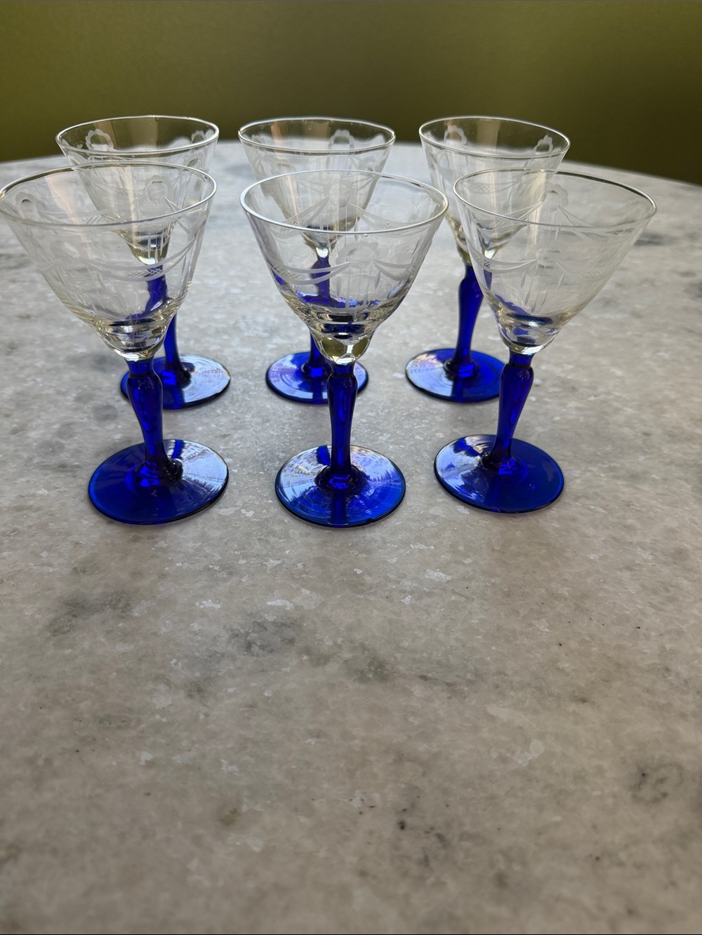 Rare Set of 6 Vintage Etched Cordial Glasses w Cobalt Blue Stems
